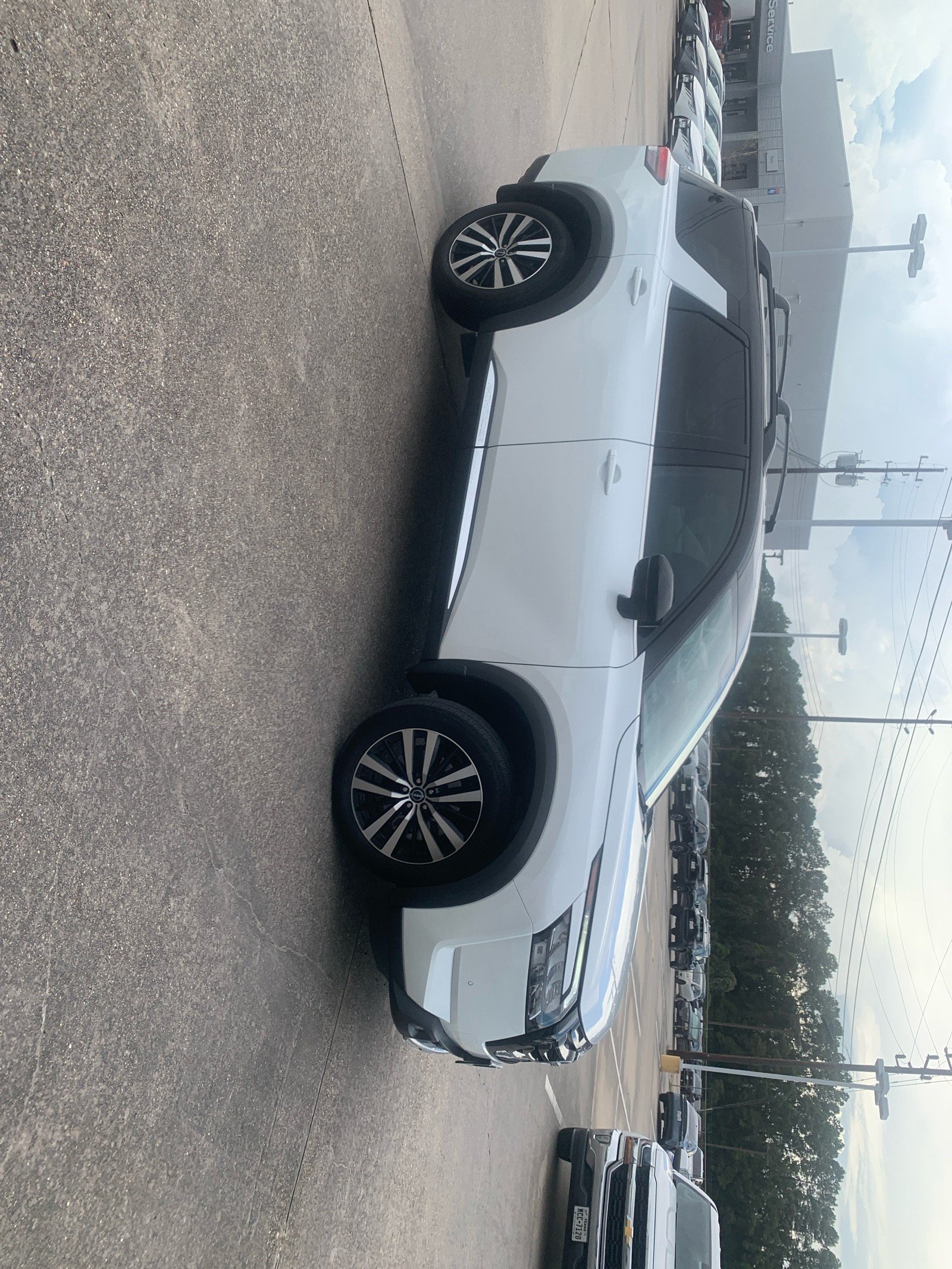 2025 Nissan Pathfinder Platinum White at Robbins Nissan