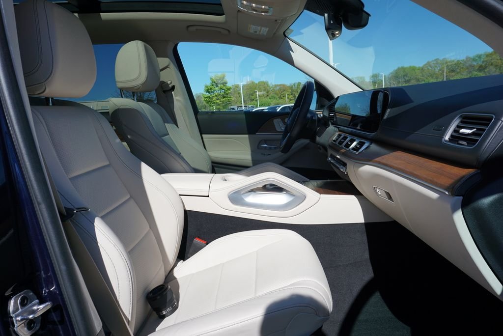Certified Used 2022  Mercedes-Benz GLS 450 image 49