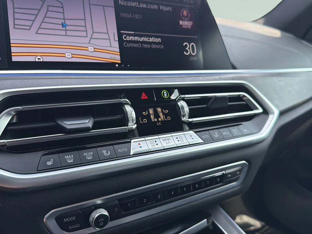Used 2022 Dark Graphite Metallic BMW xDrive45e image 15