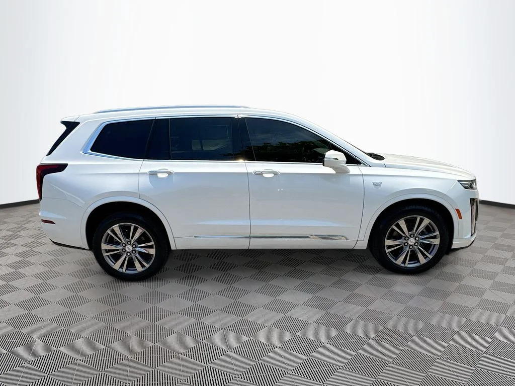 Used 2024 White Cadillac Premium Luxury image 5