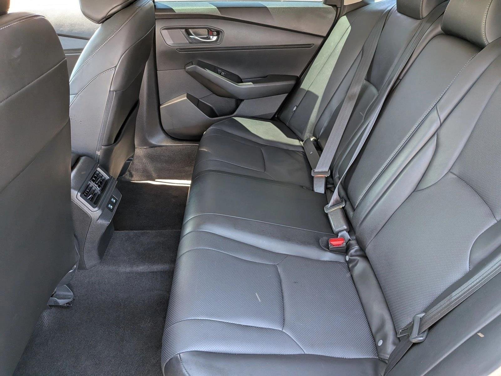 Used 2024 Black Honda EX-L image 17