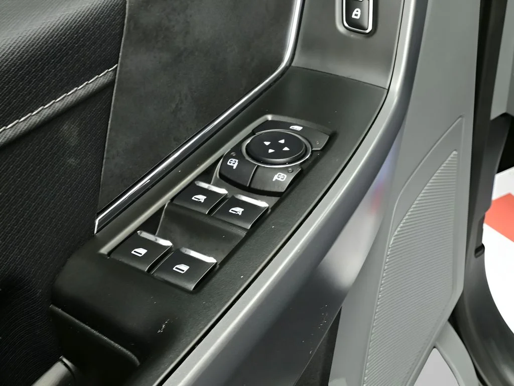 Used 2025 Carbonized Grey Metallic Ford XLT image 17