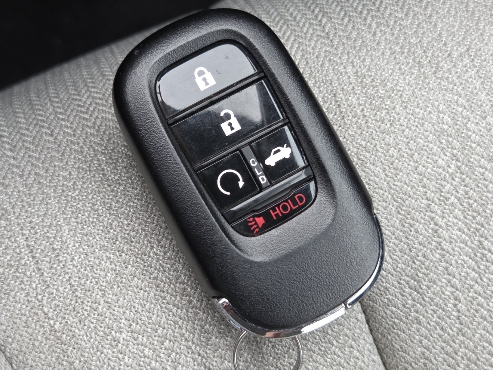 2025 Honda Accord SE - Photo 34