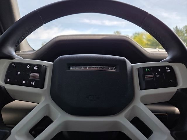 2024 Land Rover Defender SE - Photo 31