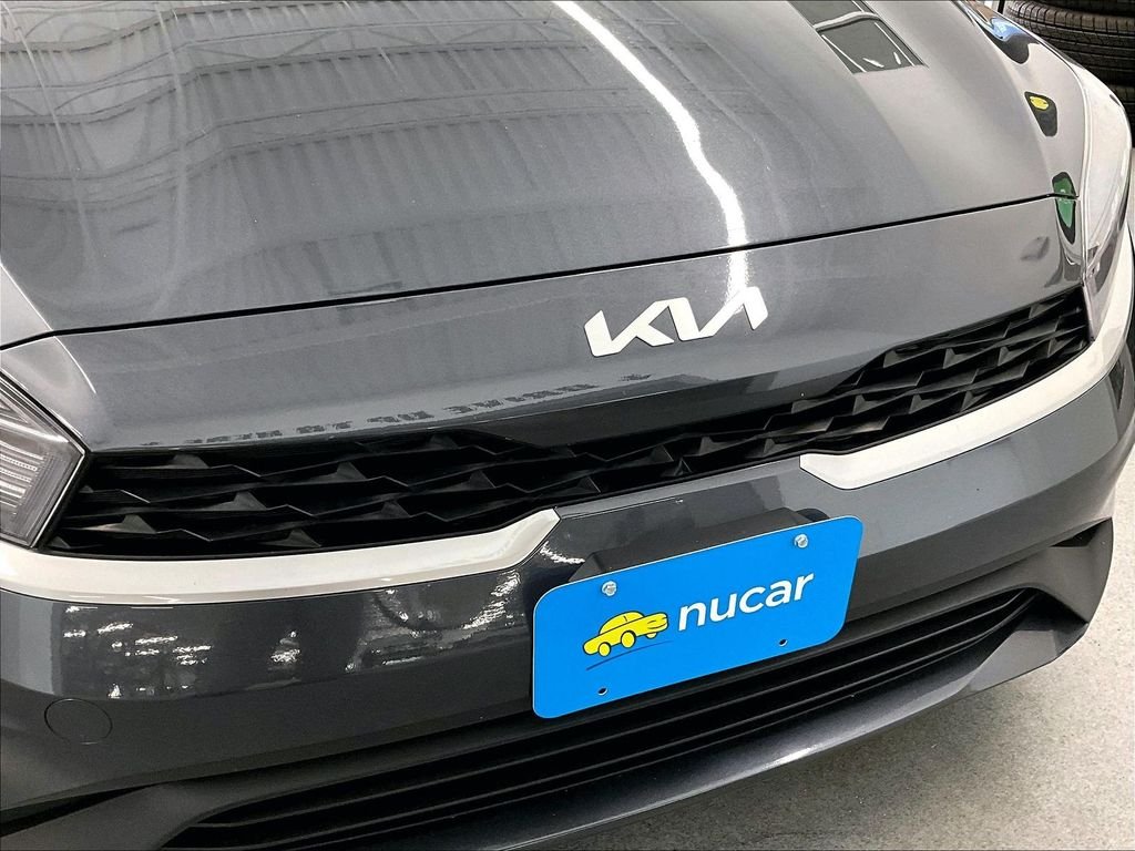 Used 2023 Gravity Gray Kia LXS image 29