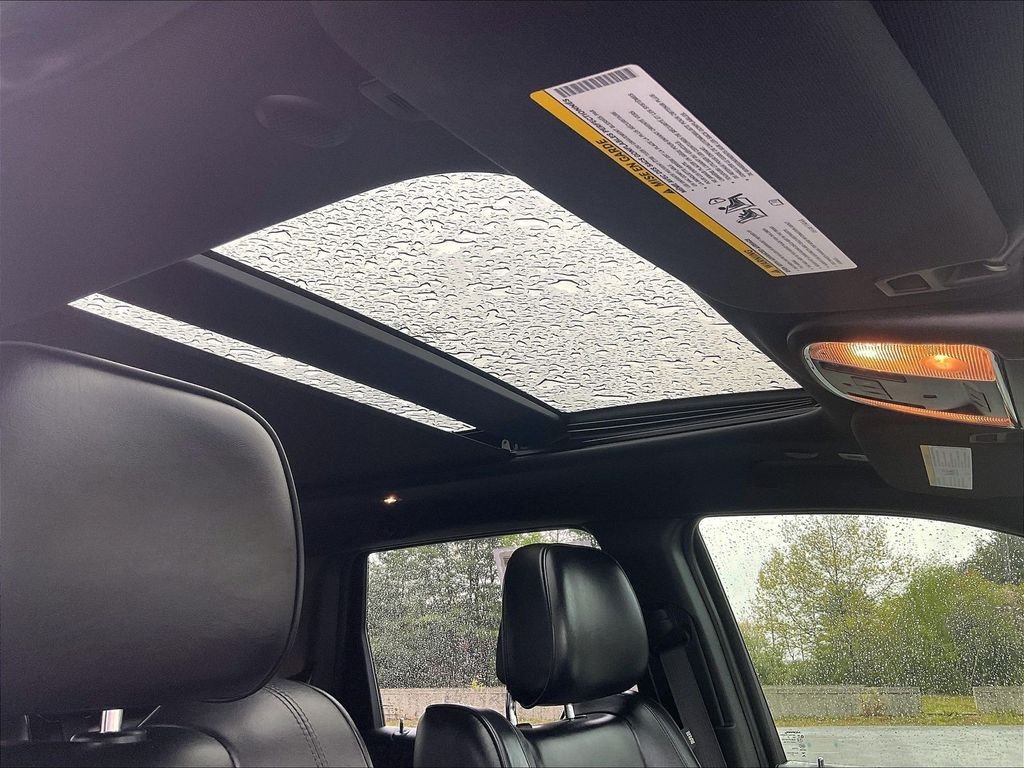 Used 2021 Red Jeep Overland image 22