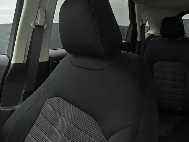 Used 2022 Blue Ford SEL image 39