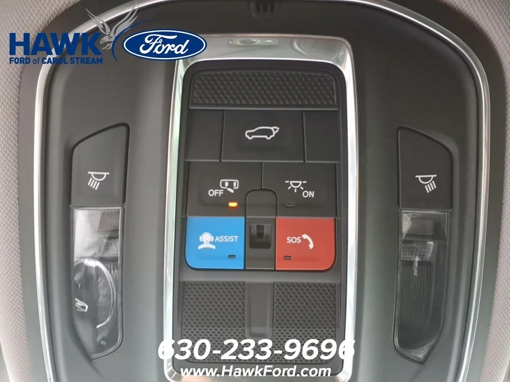 Used 2023 Black Jeep Limited image 25