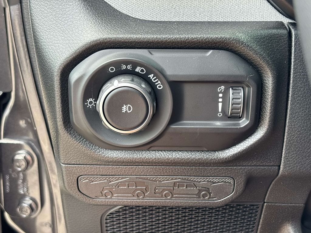 Used 2026 Gray Jeep Sport S image 19