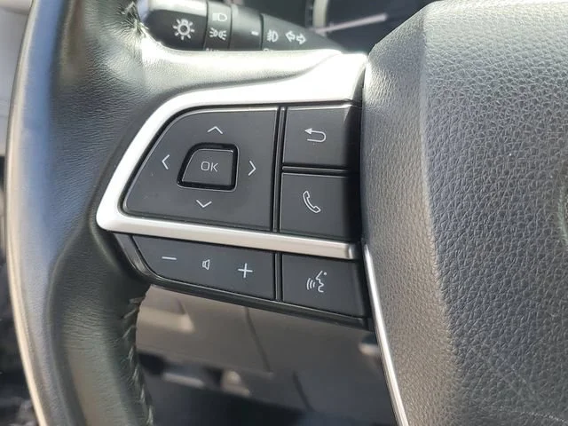 Used 2023 Black Toyota L image 25