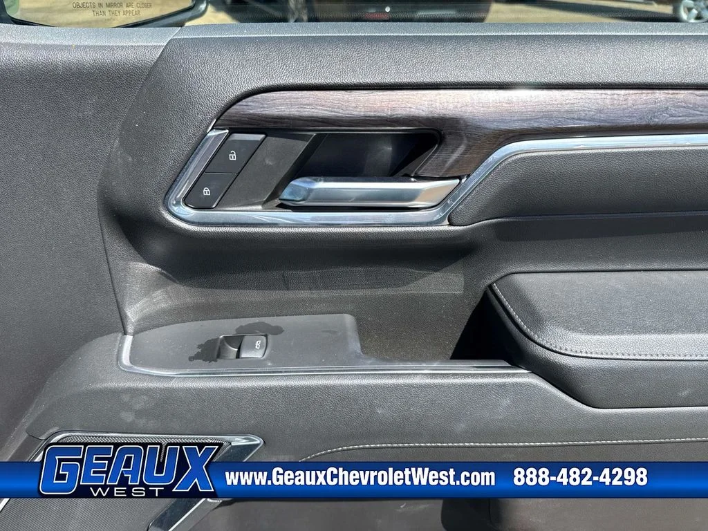Used 2023 White Chevrolet LTZ image 26