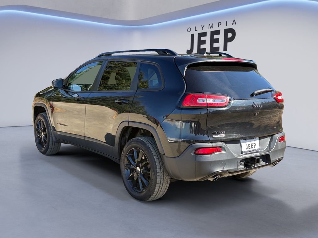 Used 2014 Black Jeep Latitude image 2