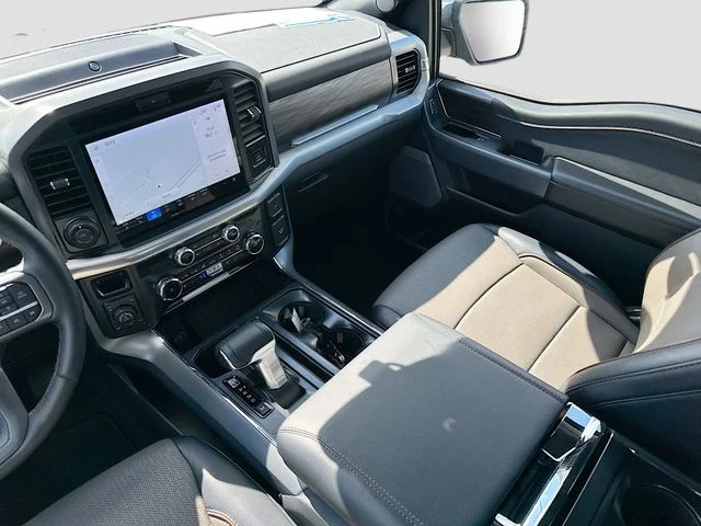 Used 2025 Gray Ford Lariat image 23
