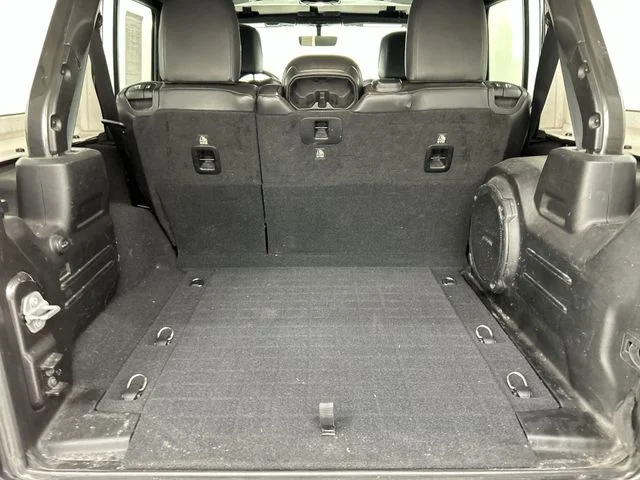 Used 2018 Gray Jeep Unlimited Rubicon image 7