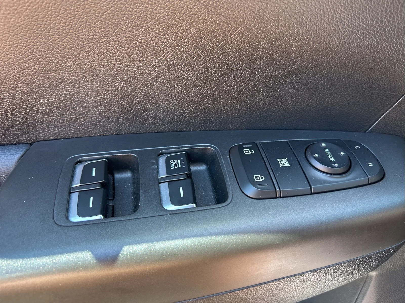 Used 2022 Steel Gray Kia LX image 25
