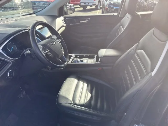 Used 2019 Gray Ford SEL image 11