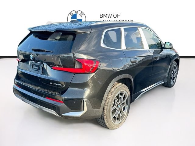New 2027 Black BMW xDrive28i image 3