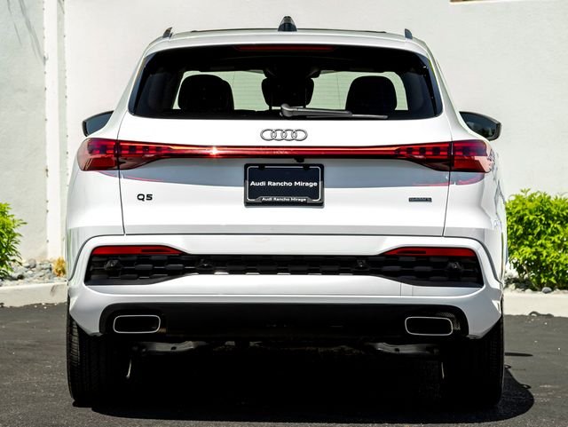 Used 2025 Glacier White Audi  image 9