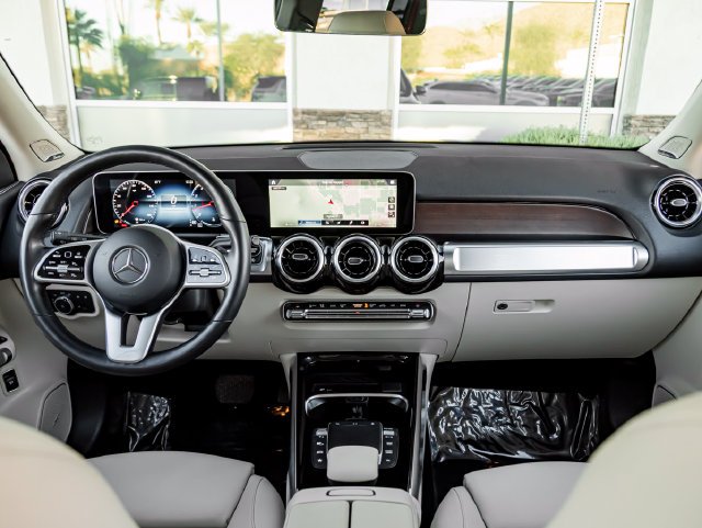 Used 2021 Patagonia Red Metallic Mercedes-Benz GLB 250 image 29