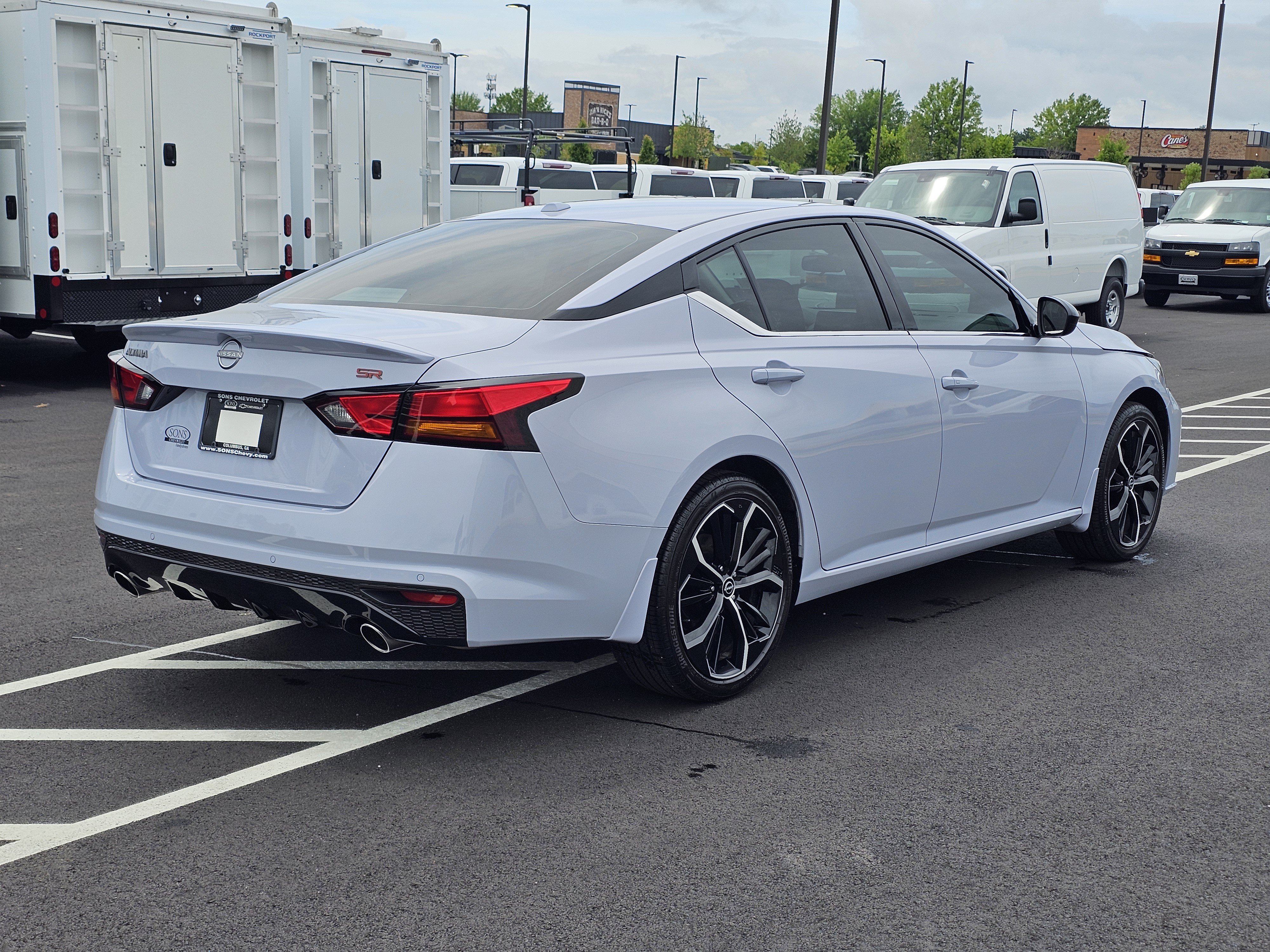 Used 2025 Gray Nissan SR FWD image 10