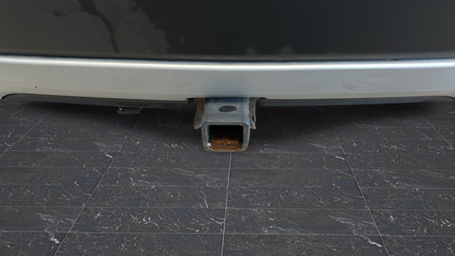 Used 2020 Magnetic Metallic Ford SE image 36