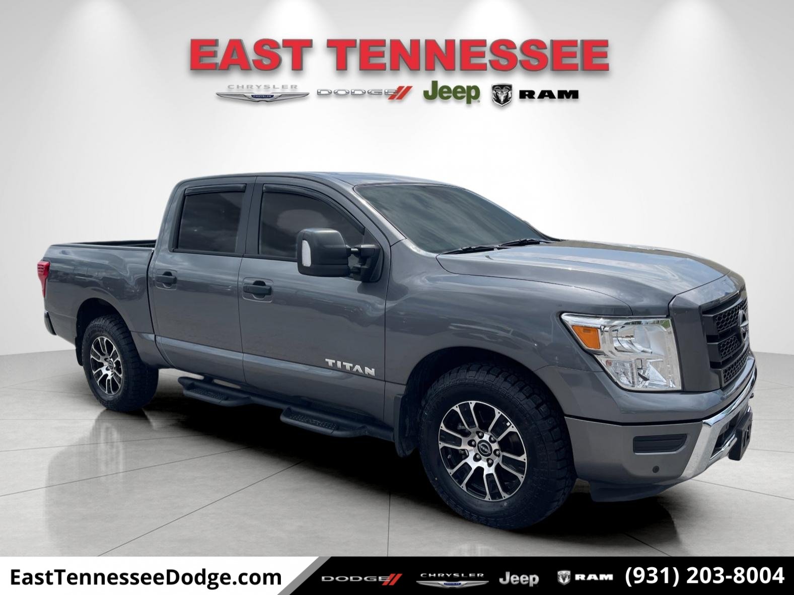 2023 Nissan Titan SV RWD photo