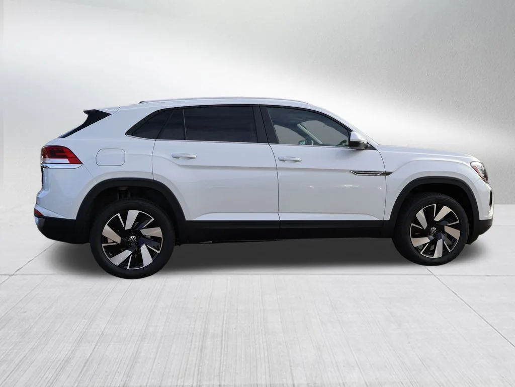 New 2026 White Volkswagen 2.0T SE w/Technology image 37