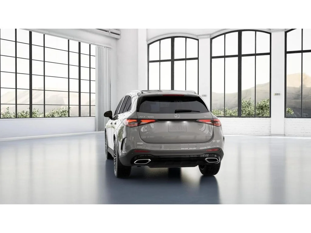 New 2027 White Mercedes-Benz GLC 300 image 26