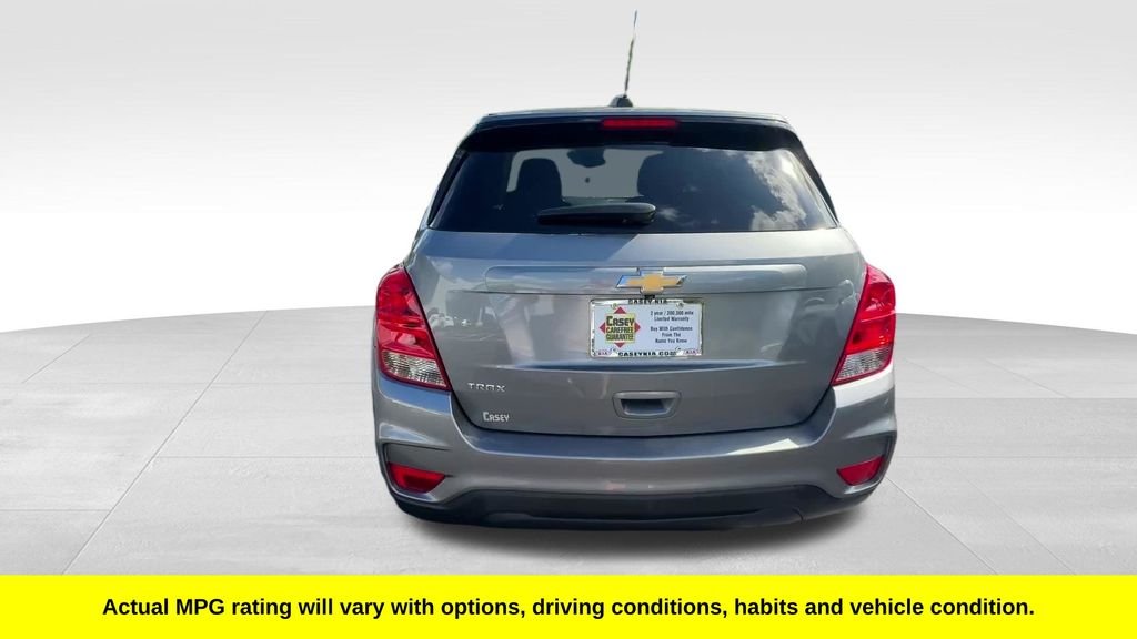Used 2020 Gray Chevrolet LS image 3