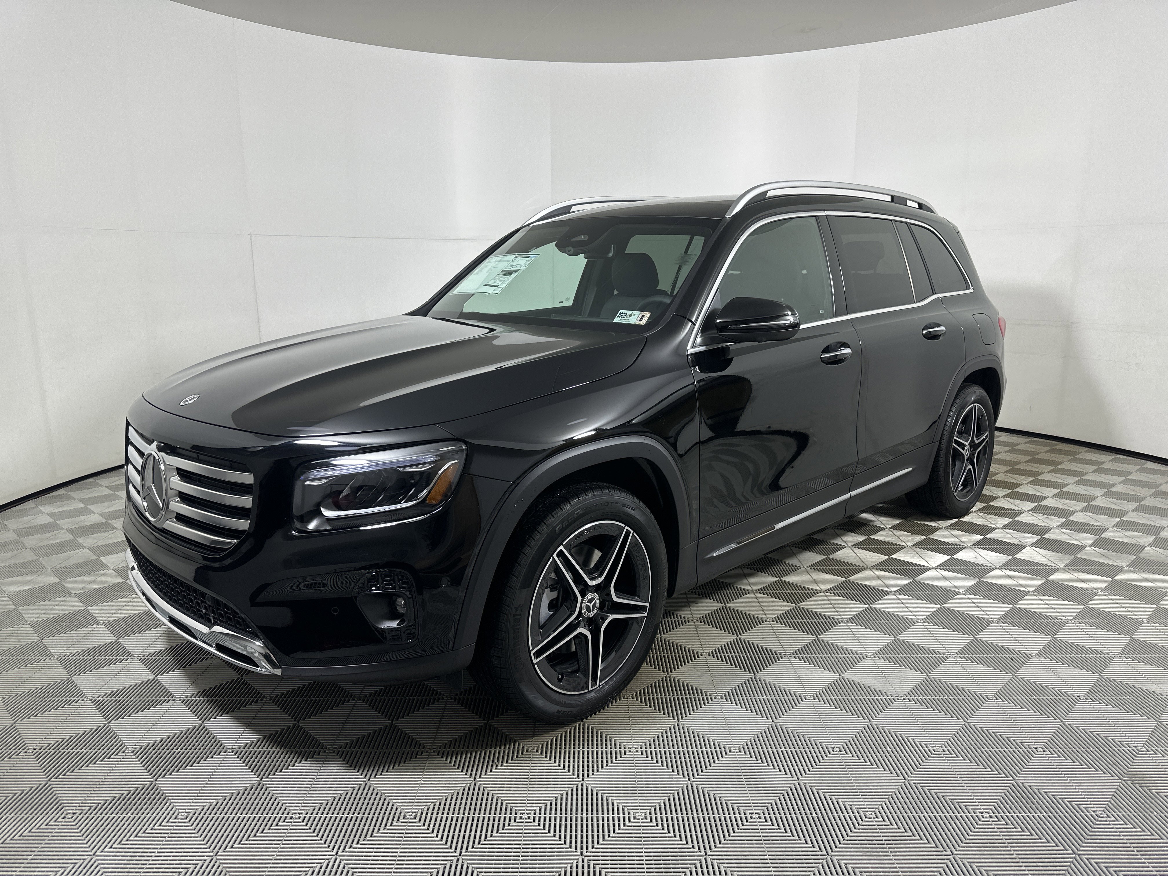 New 2026 Night Black Mercedes-Benz GLB 250 image 3