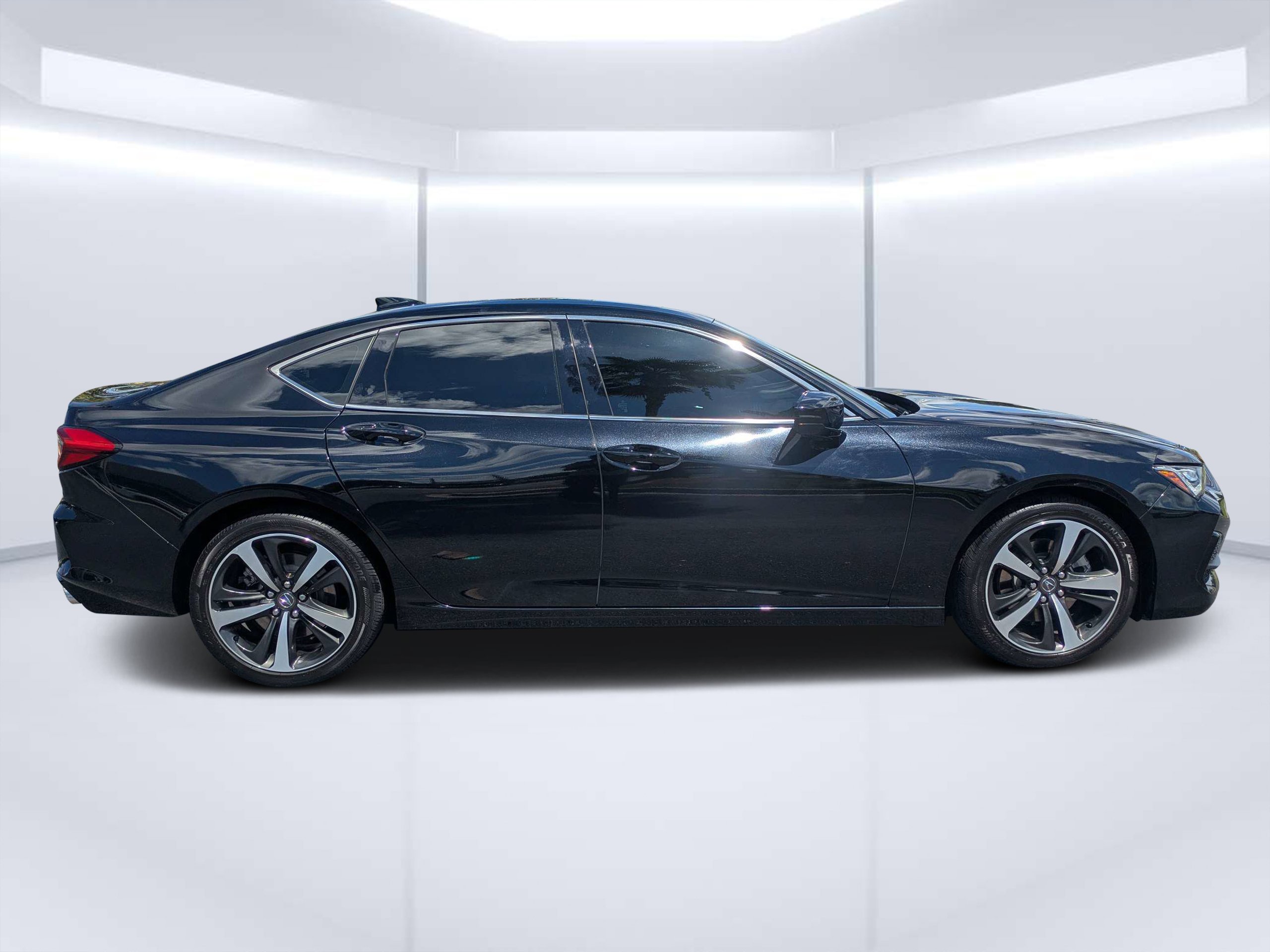 Used 2024 Majestic Black Pearl Acura Technology Package image 35