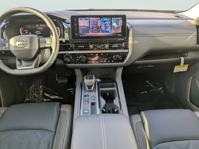New 2026 Boulder Gray Pearl / Super Black Two-tone Nissan Platinum image 11
