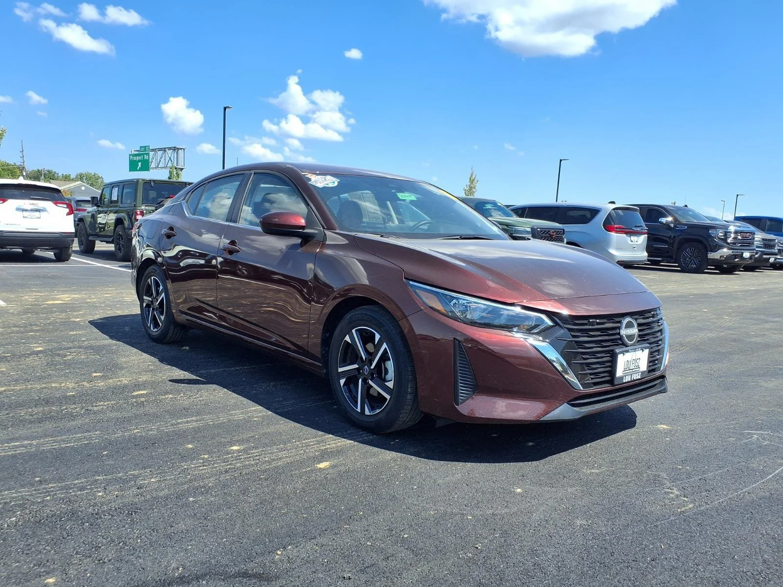 Used 2025 Rosewood Metallic Nissan SV image 25