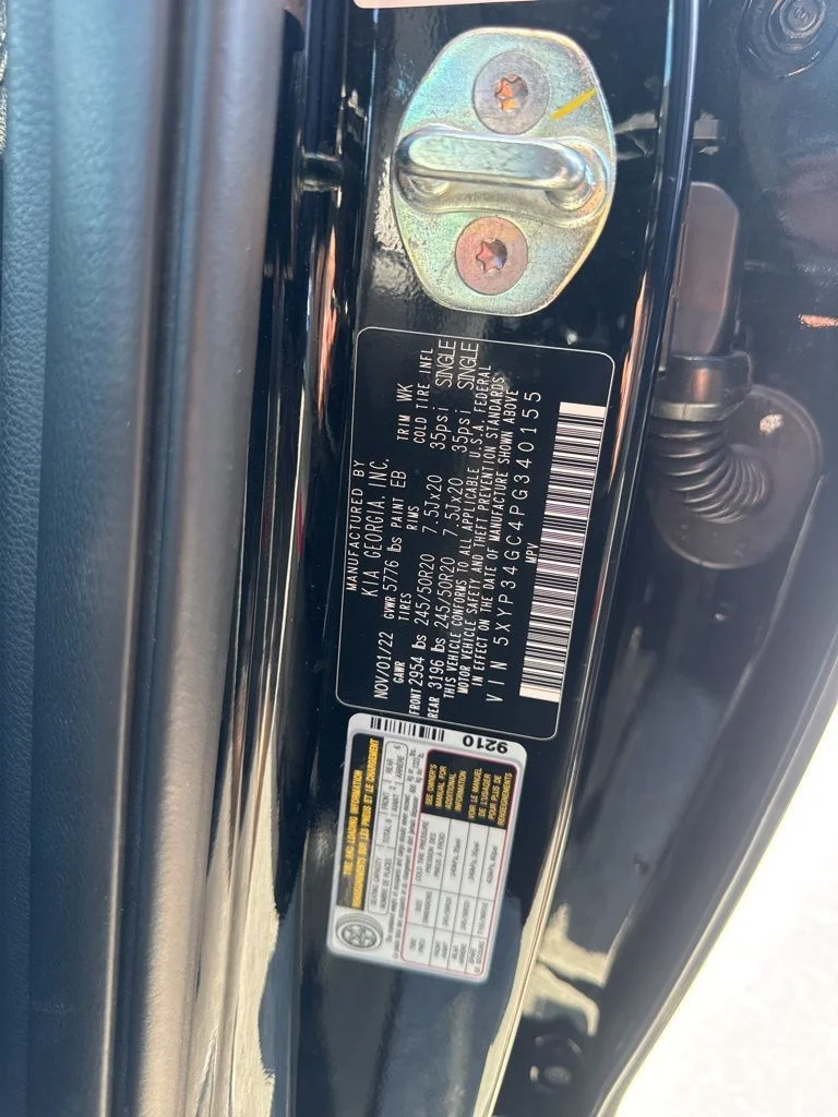 Used 2023 Black Kia EX image 35