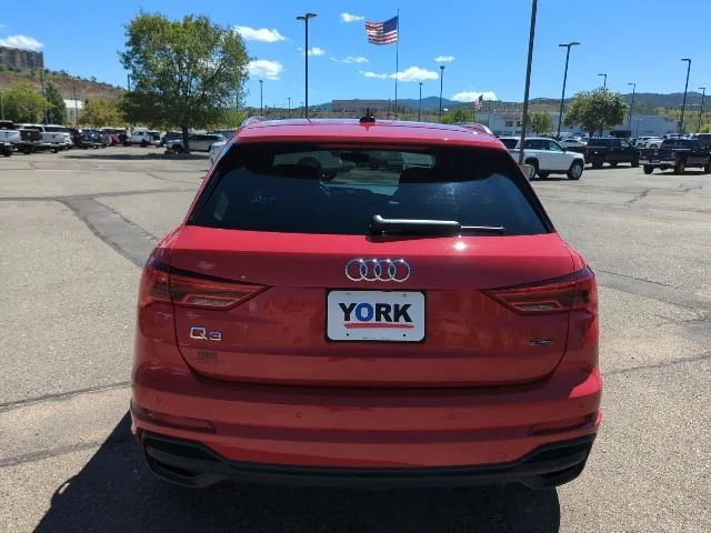 Used 2025  Audi Premium image 5