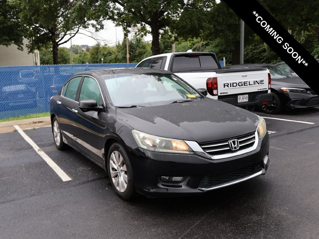 Used 2014  Honda EX-L image 1