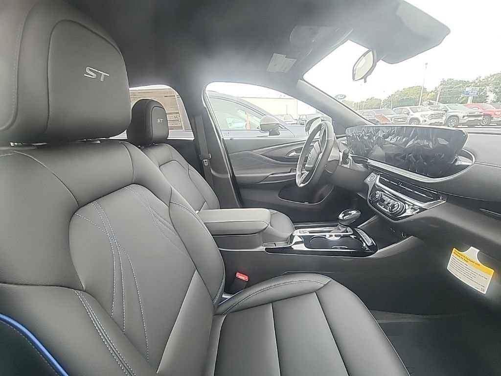 2026 Buick Envista Sport Touring - Photo 4