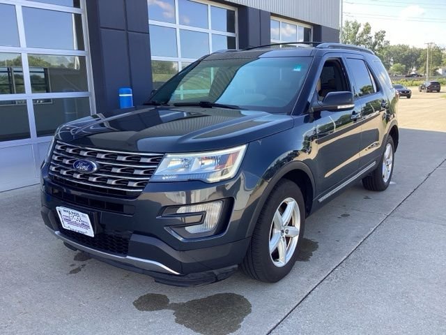 Used 2017 Ford Explorer XLT with VIN 1FM5K8D81HGA80616 for sale in Sheffield, OH