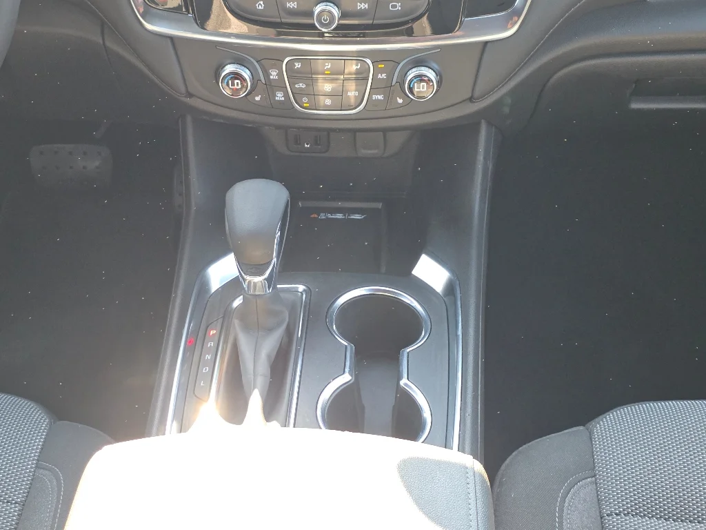 Used 2023 Summit White Chevrolet LT image 20