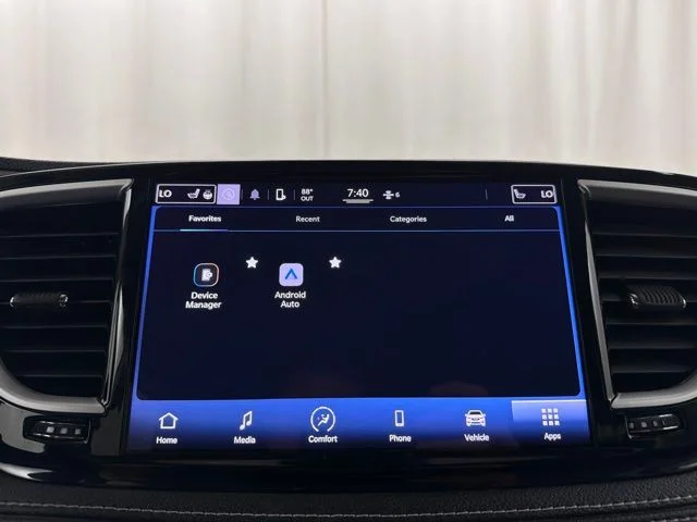 Used 2022 White Chrysler Touring L image 17