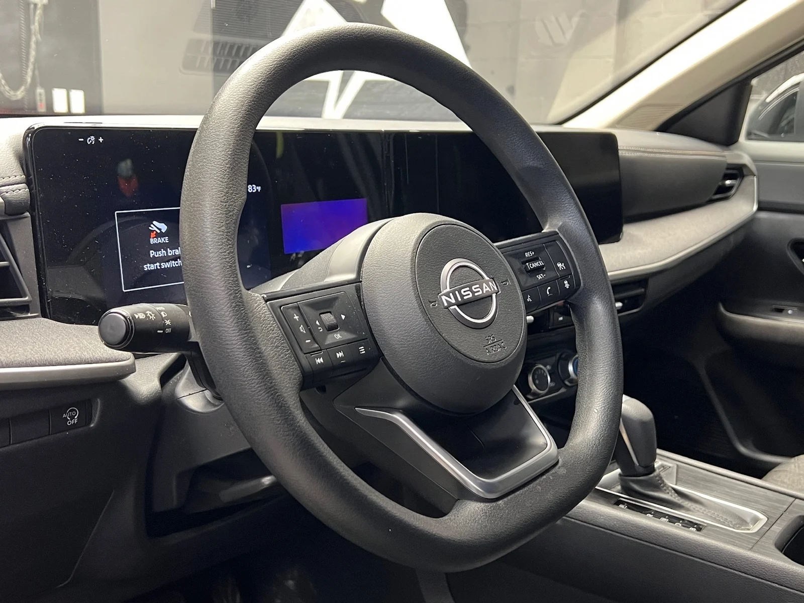 Used 2025 Aspen White Tricoat (qac) Nissan SV image 9