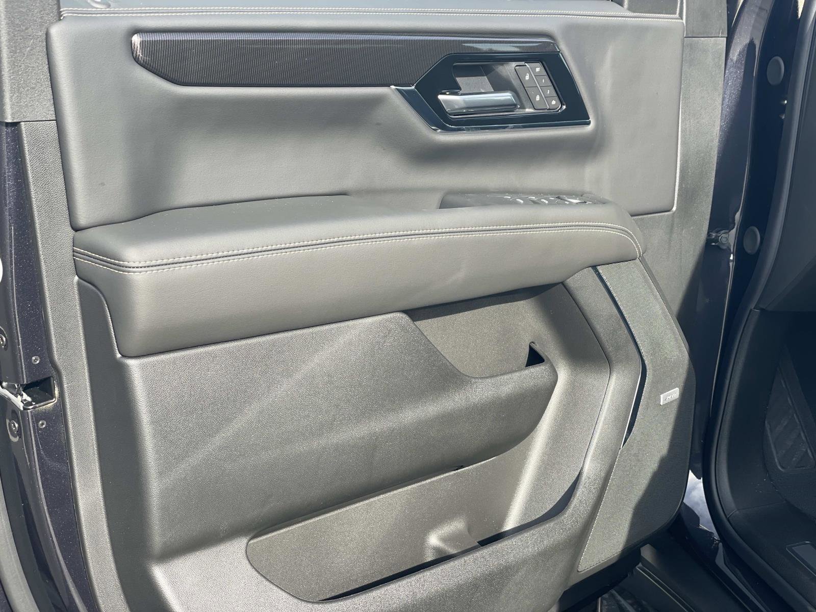 2026 GMC Yukon XL Elevation - Photo 20