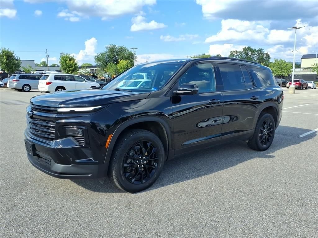 Used 2024 Black Chevrolet LT image 9