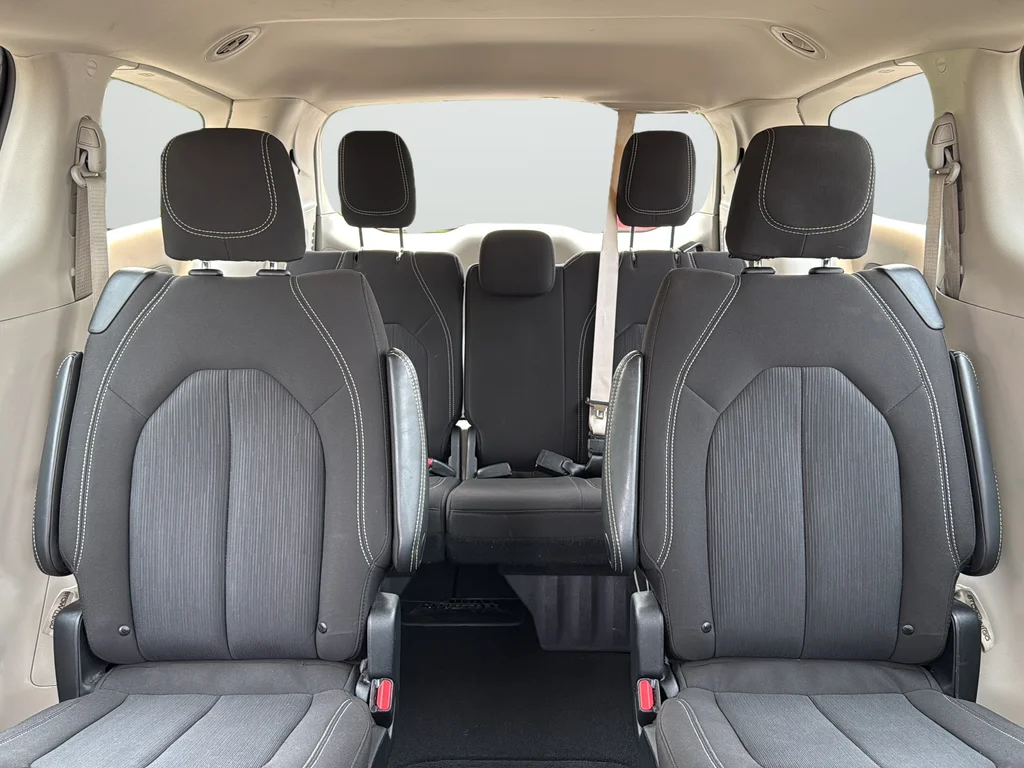 Used 2023 Gray Chrysler LX image 26