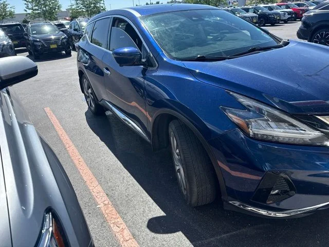 Used 2021 Blue Nissan SL image 3