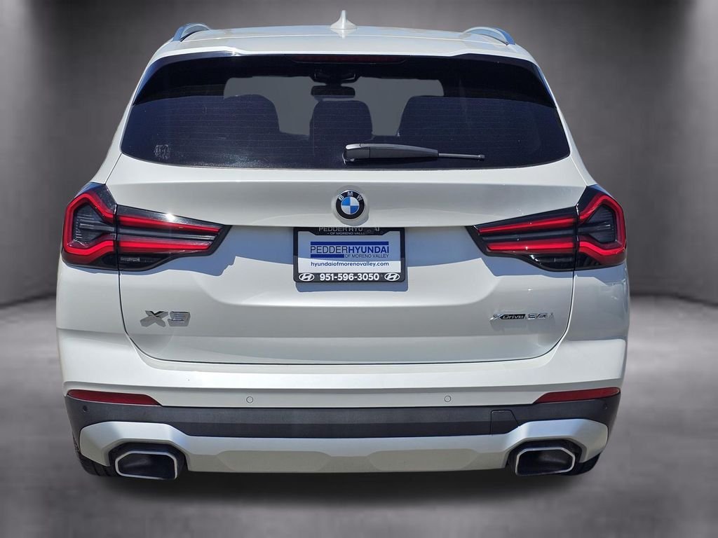 Used 2023 White BMW xDrive30i image 4