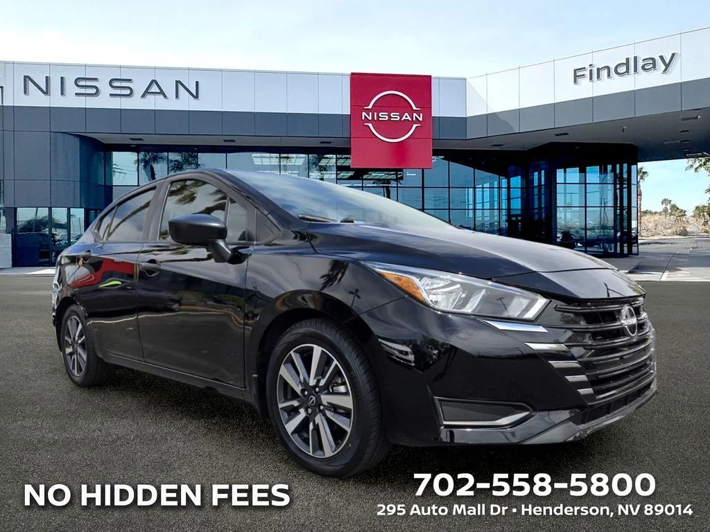 2023 Nissan Versa 1.6 S CVT's photo