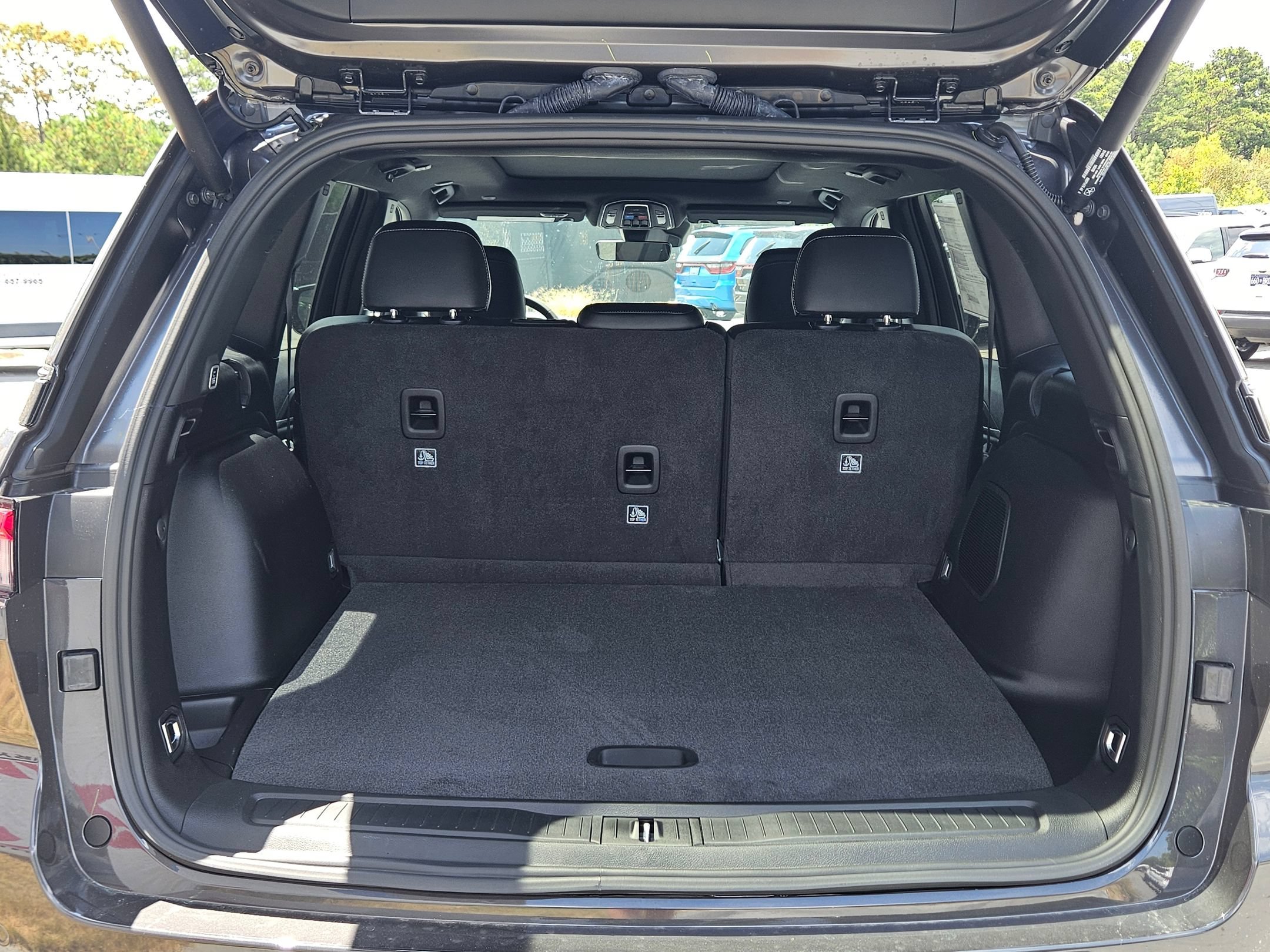 New 2026 Baltic Gray Metallic Clearcoat Jeep Limited image 26