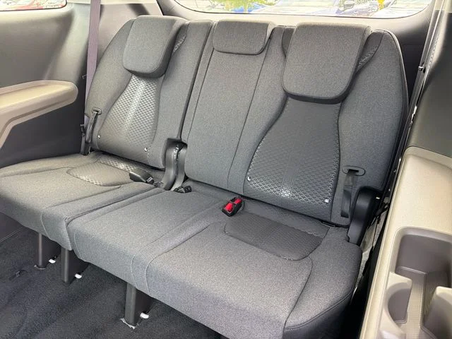 2027 Kia Carnival LX - Photo 20