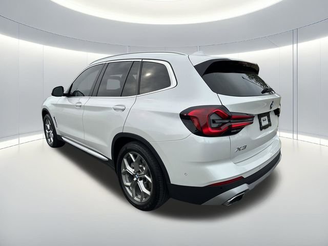 Used 2023 White BMW xDrive30i image 3